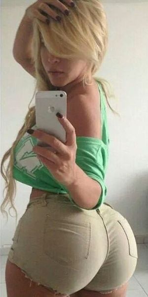 Blonde, sexy ass selfie