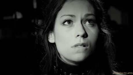 Arwen Gold in kinky bdsm session!