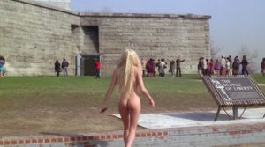 Daryl Hannah nude from Splash