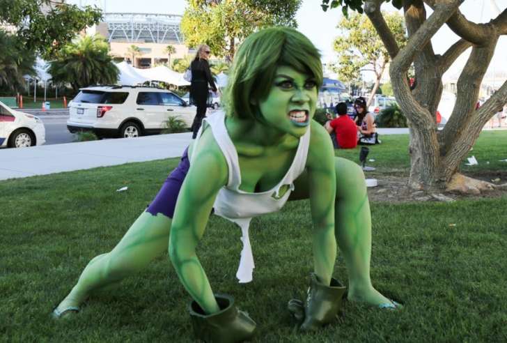 She-Hulk SMASH