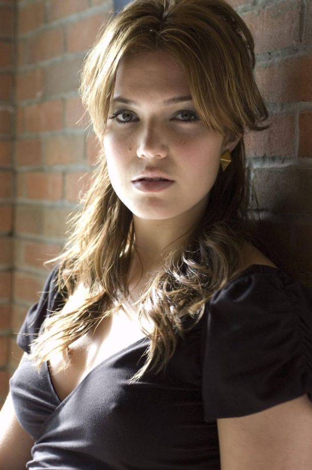 Mandy Moore Little Pokies