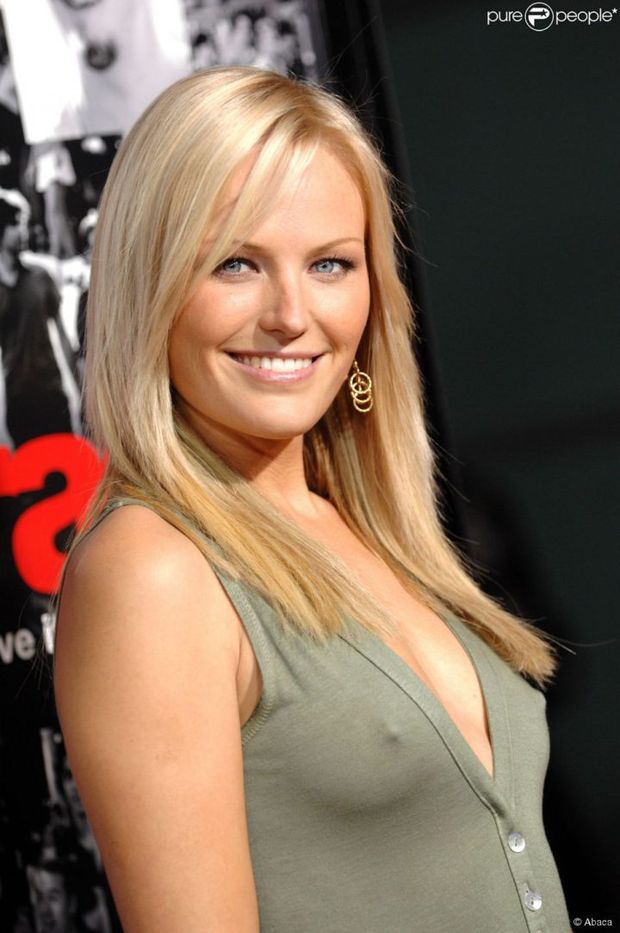 Malin Akerman Pokies