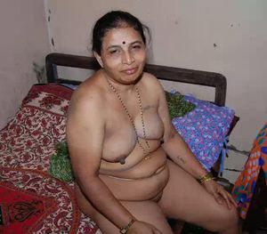 60-65 Year Old Bhabhi Aunty Nude Nangi Photos