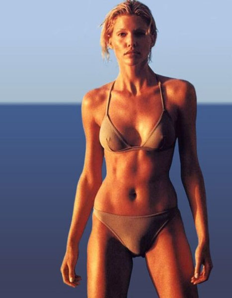 tricia helfer
