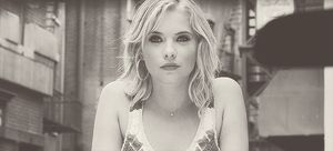 Ashley Benson -12/89 -5'4''- Cali Babe....Kisses!