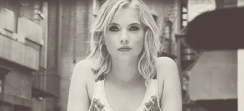 Ashley Benson -12/89 -5'4''- Cali Babe....Kisses!