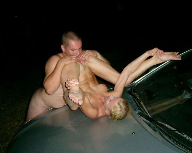 Sexy blonde gets her pussy licked out.