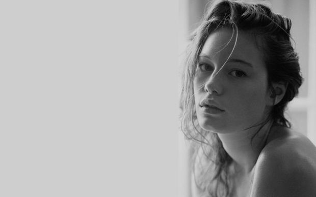 (sirenita Pirtas4 mediospain) Astrid Berges-Frisbey & Camille Rowe-Pourcheresse