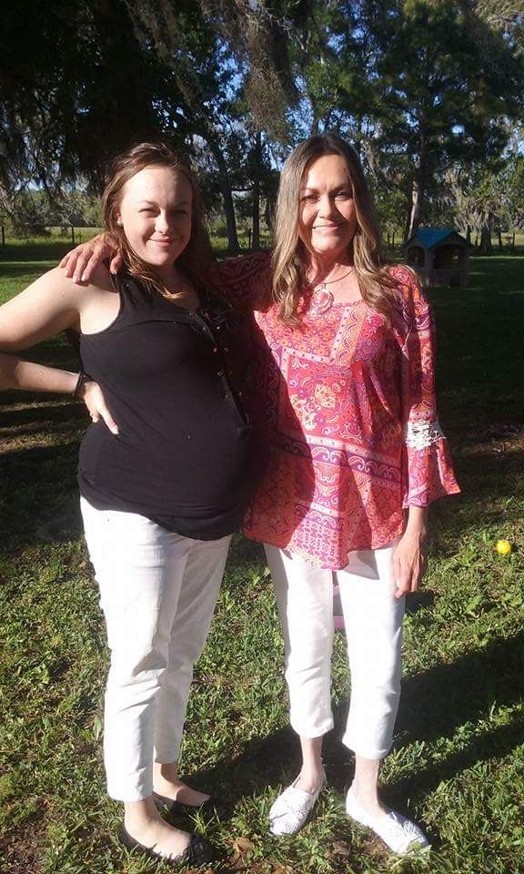 Chelsea Preggo With Her Mom