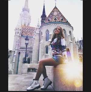 Sofi Goldfinger posing