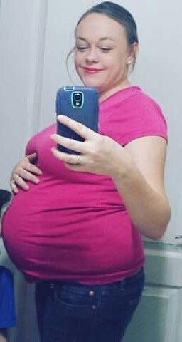 Chelsea Juicy Belly And Tits