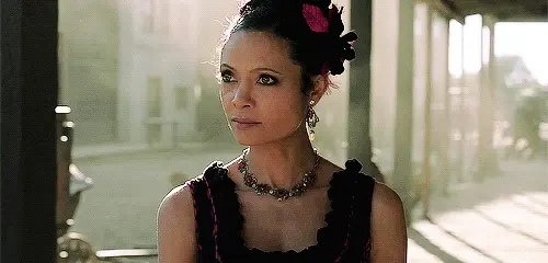 Thandie Newton -5'3''- ''WestWorld''.....Kisses!