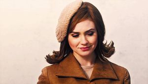 Karen Gillan -11/87 -5'11''- Tall British Beauty....Kisses!