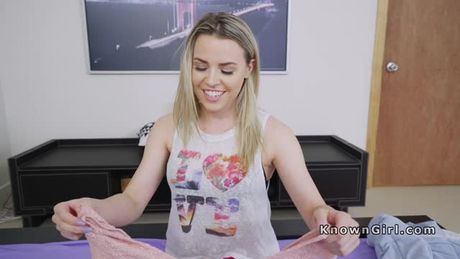 Amateur girlfriend bangs in knickers pov