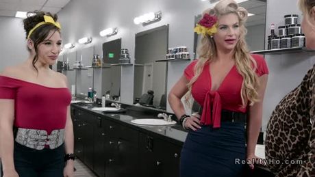 Two hair dressers fucks guy in salon