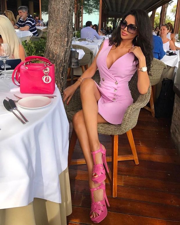 pink