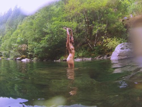 jah-feel:

✨River dweller✨


Check out my post-apocalyptic...