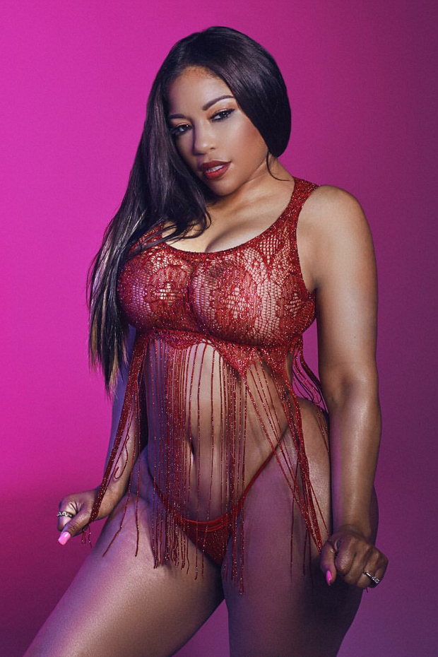 Thick babe