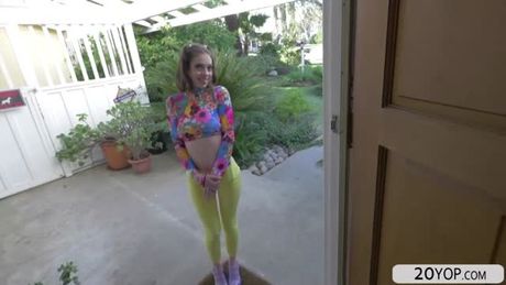 Teen babe Hailey meet a hunk stud and goes to his home for a fuck. Wearing a skimpy clothes she knocks on his door for fuck.