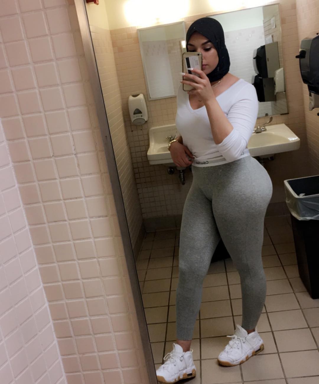 Amazing Hijabi ass after working out in the gym