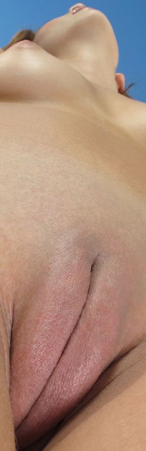 hot cameltoe cloesup