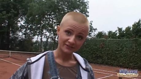 Cute teen fucked by oldje!