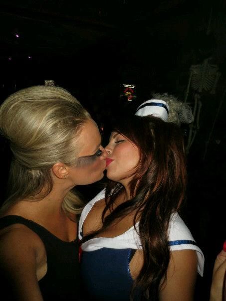 Halloween Kiss