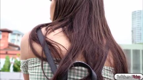 Brunette teen Joseline Kelly gets fucked for money