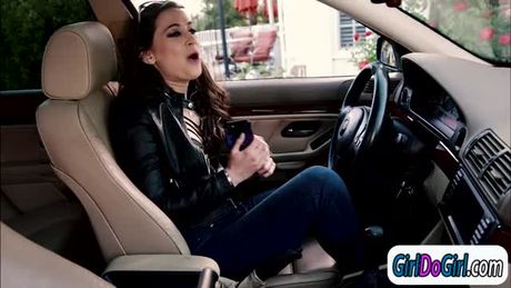 Riley Reid and Georgia Jones lick pussy