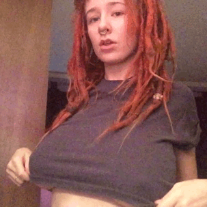 Red head dread boobdrop