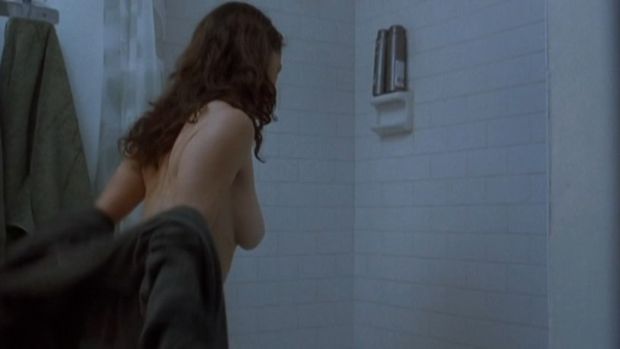 tetas famosas: La famosa actriz estadounidense de tetas naturales Robin Tunney desnuda en la película Open Window