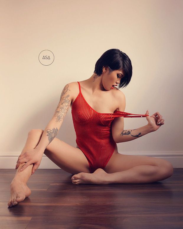 Mia Resa - IAM ASA PHOTOGRAPHY (Plexus Series 4 Pt1)