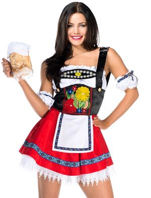 Babe in dirndl costume