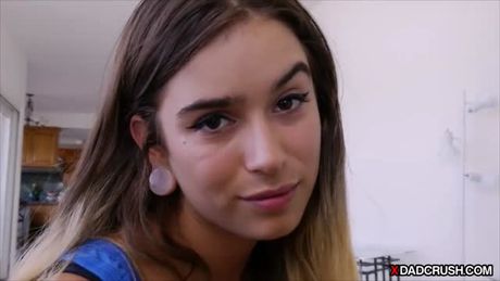 My stepdaughter accidentally sent nude selfies to me