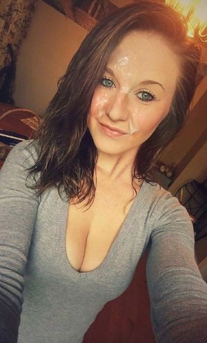 cum slut selfie
