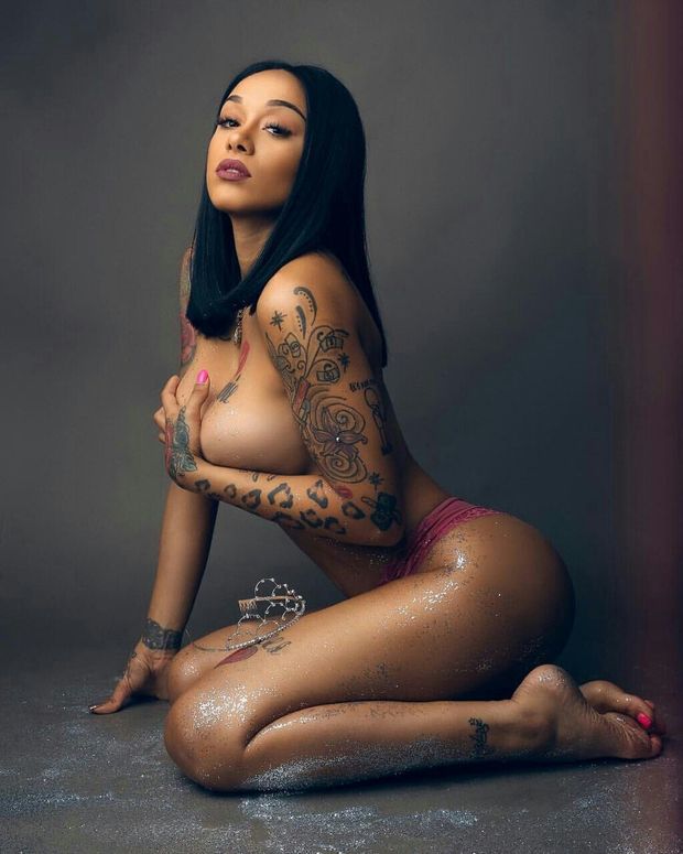 Big Titts and Tatto