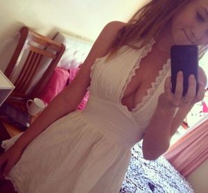 In this dress boobs looks amazing