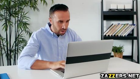 Keiran Lee railing Madison Ivy sideways