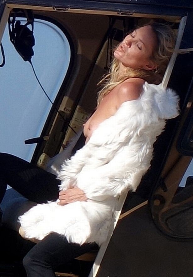 KATE MOSS TOPLESS – HELICOPTER
