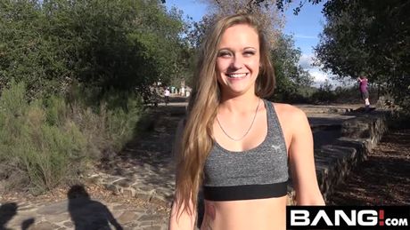 Teen Amateur Keegan Kade Has Her First Orgasm