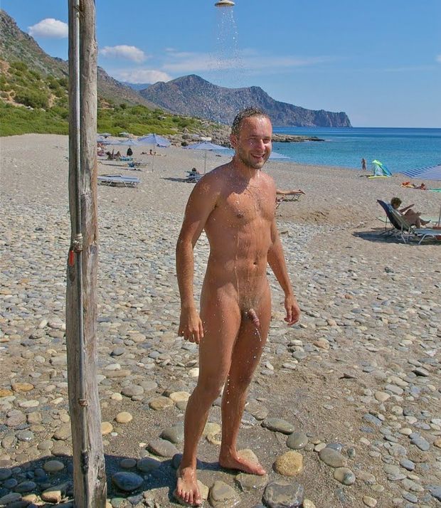 awesome public beach shower