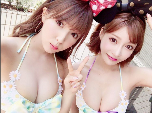 Sexy Boobs Sisters
