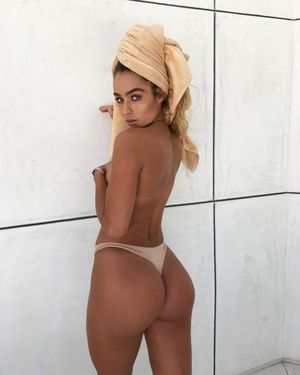 Sommer Ray Topless