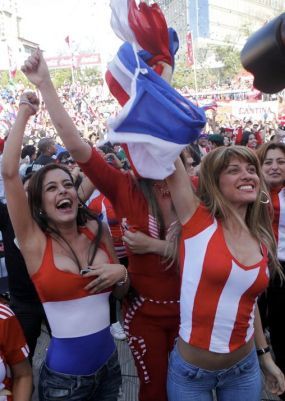 Gorgeous paraguayan fan slips a nip