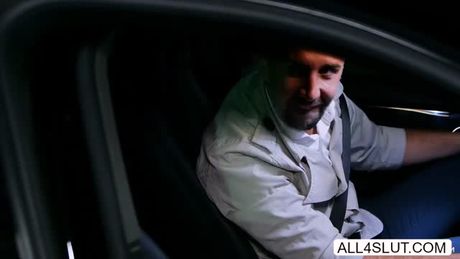 Big tits babe Angela White gets pussy and anal fucked by Keiran Lee