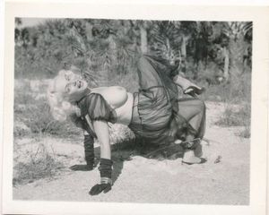 Dolores du Vaughn - desert set (1950s)