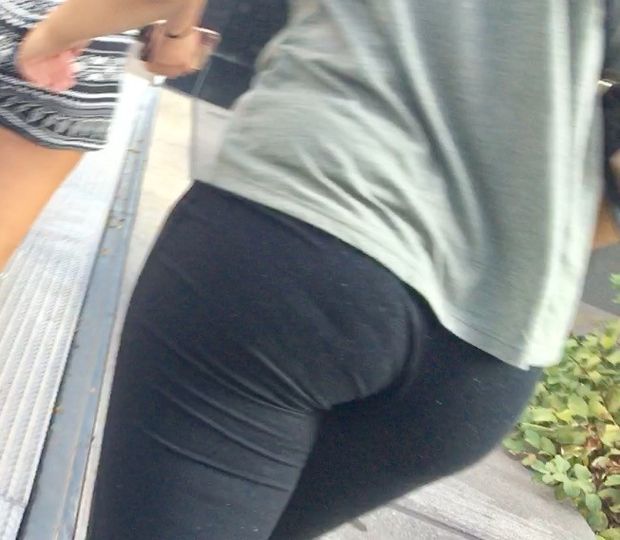 Hot ass In leggings