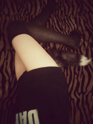 Full set: sexygirlswithtails tumblr com/post/119838836916