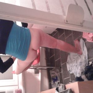 Spying my step sister in the bathroom