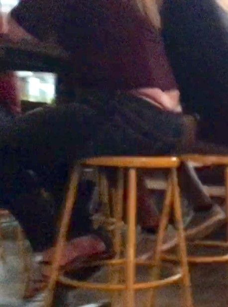 Brew pub thong